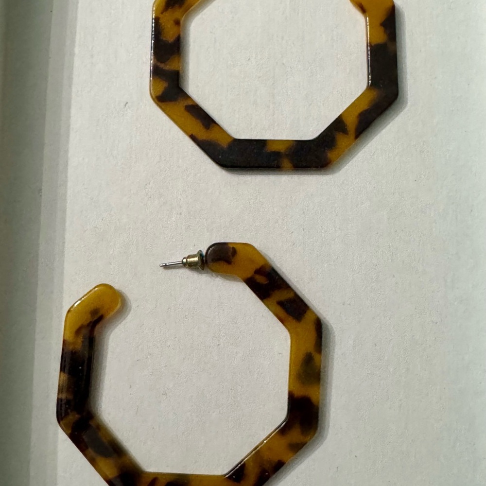 Tortoise Shell Hoop Earrings